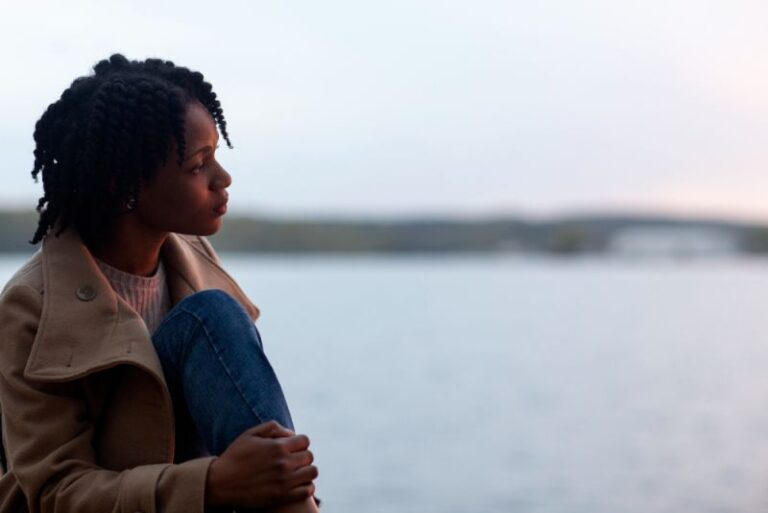 Read more about the article 7 Daily Habits That Support Emotional Healing and Inner Peace